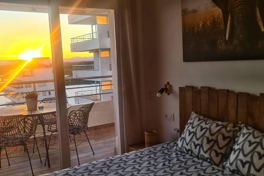 Sunsetmare Vacational * Roses